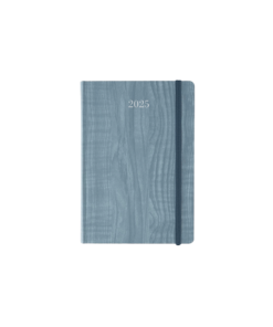 ΗΜΕΡΟΛΟΓΙΟ ΗΜΕΡΗΣΙΟ ΜΕ ΛΑΣΤΙΧΟ ΗΜΙΕΥΚΑΜΠΤΟ ΕΞΩΦΥΛΛΟ PVC 14x21cm NATURA ΓΑΛΑΖΙΟ